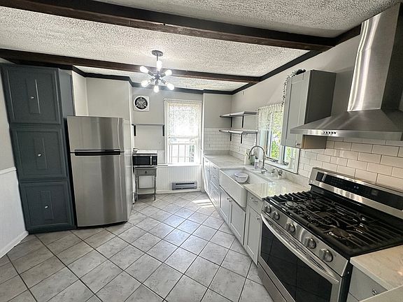 2nd image of 203 3rd St #3A
