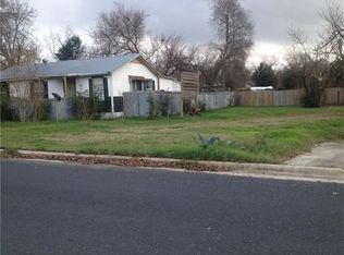 405 W Alamo St, Elgin, TX 78621