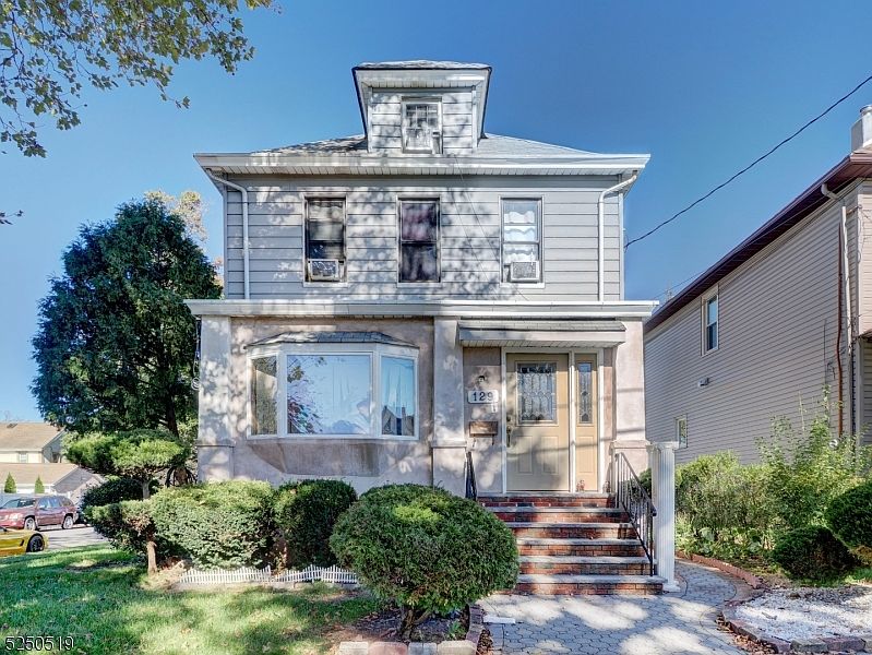 129 Pershing Ave, Roselle Park, NJ 07204 Zillow