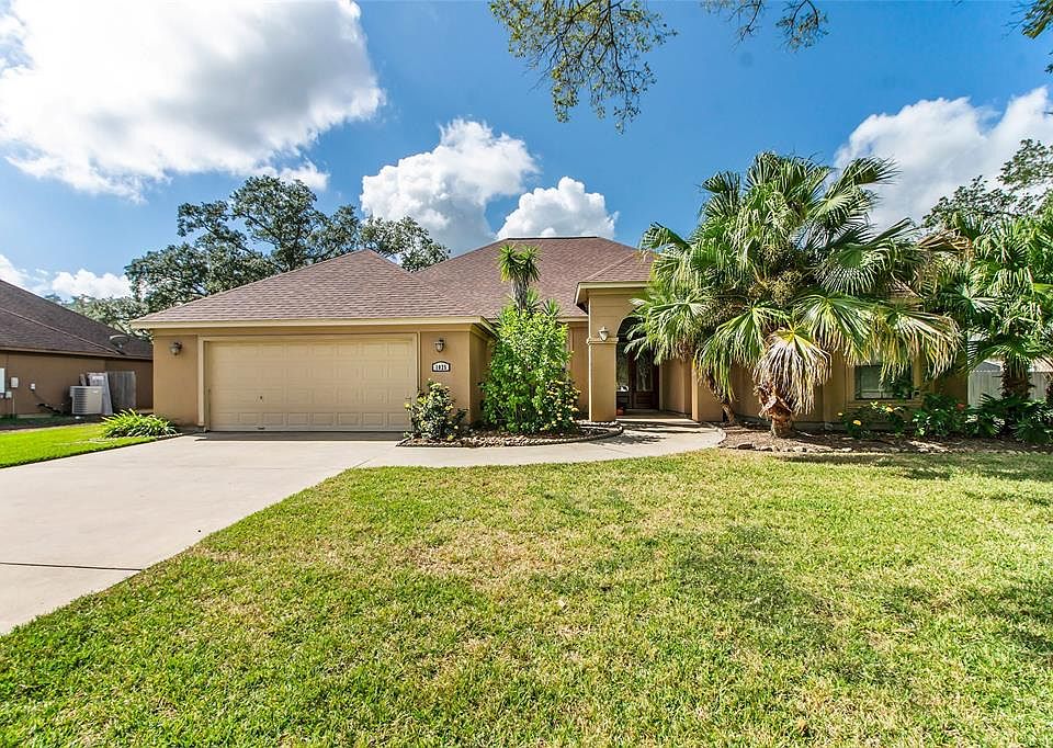 1st image of 1025 Heritage Oaks Dr