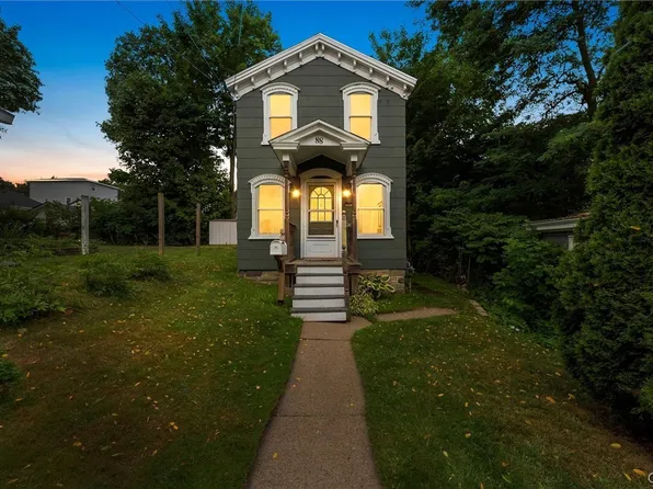 88 E 8th St, Oswego, NY 13126