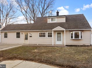 802 Fawn St, Morrisville, PA 19067