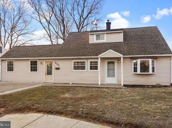 802 Fawn St, Morrisville, PA 19067