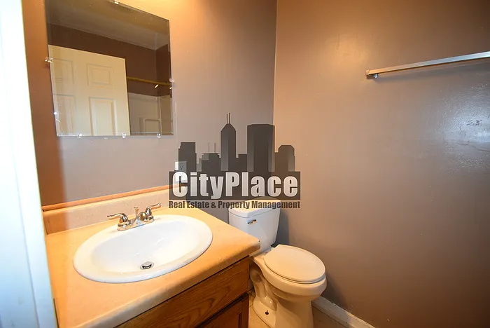 1458 W Congress Ave — Photo 16