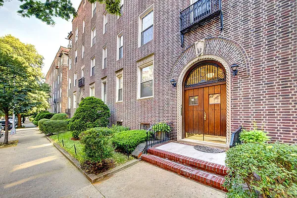 Sold by Halstead Real Estate | media 8