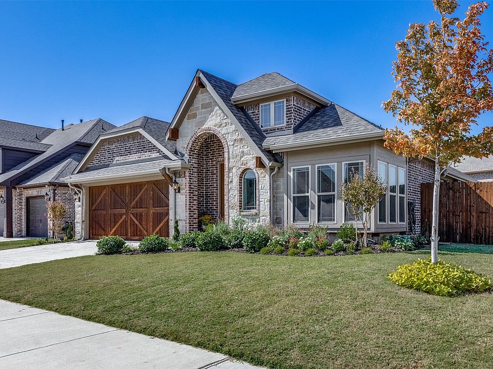 1st image of 9000 Lavon Ln