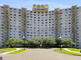 1111 University Blvd W