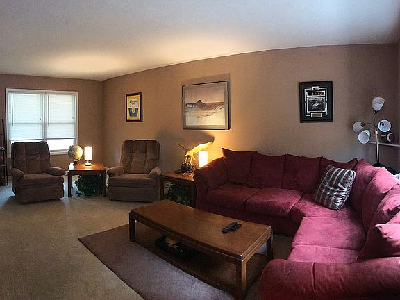 5th image of 439 Spartan Ave