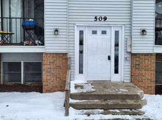 509 College Ave NE APT B, Grand Rapids, MI 49503