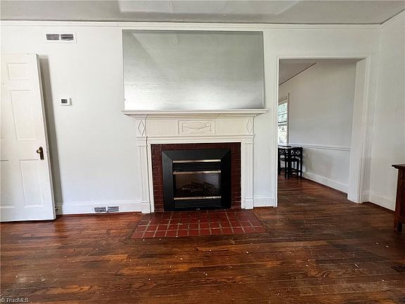 4th image of 1305 Winstead Pl