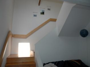 940 State St APT 4, New Haven, CT 06511