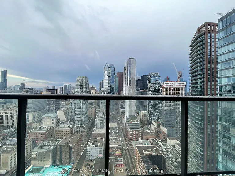 290 Adelaide St W #3509 — Photo 14