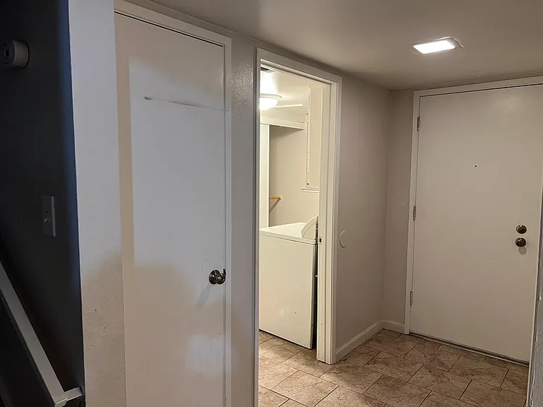 4727 N Cedar Ave #102 — Photo 10