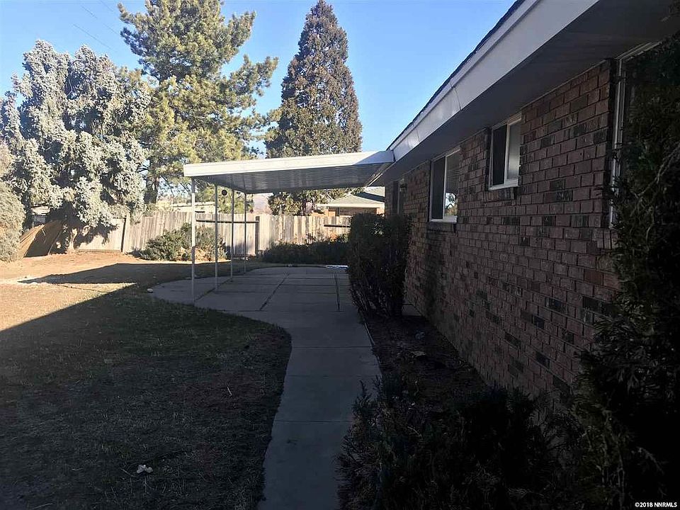 2nd image of 2608 Lewis Dr