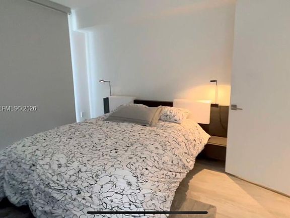4th image of 121 NE 34th St #807