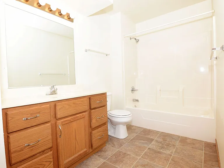 2723 Winsor Dr #2723 — Photo 8