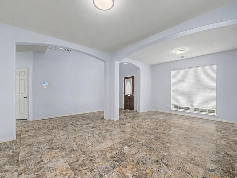 9519 Arrowhead Terrace Ln — Photo 2