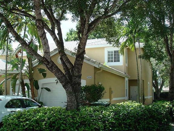 3rd image of 2086 Madeira Dr