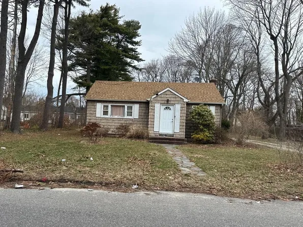 457 Nostrand Ave, Central Islip, NY 11722