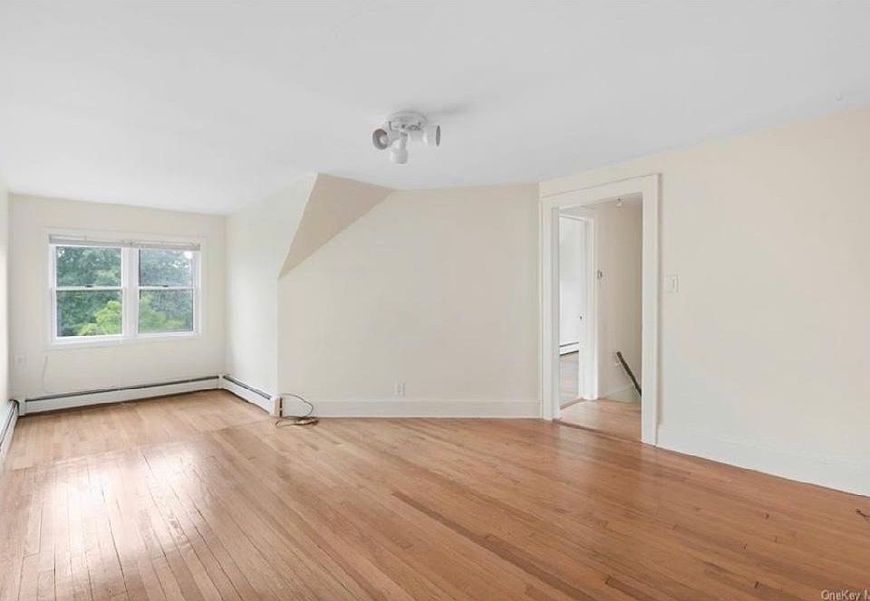 1st image of 313 Warren Ave #2
