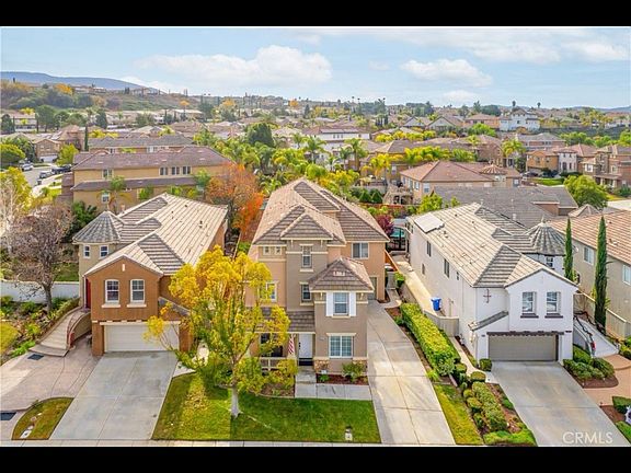 2nd image of 44361 Kingston Dr