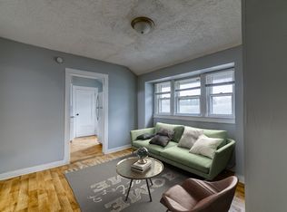 224 Crest St APT 2, Lansing, MI 48910