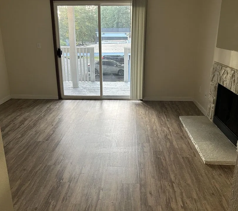 34033 1st Pl S