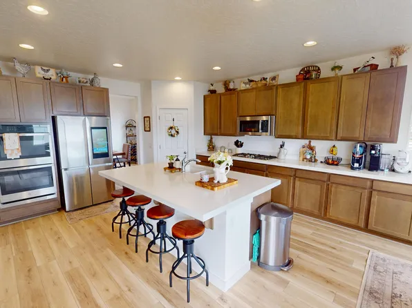 635 S Chan Dr E, Grantsville, UT 84029