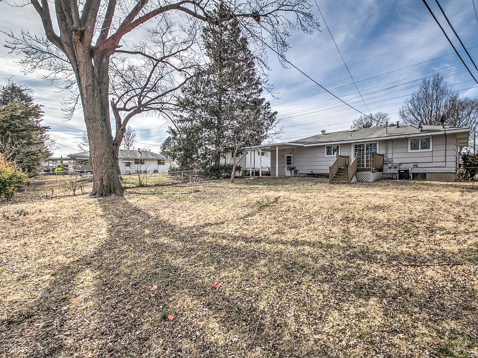 1700 Patterson Rd, Florissant, MO 63031 Zillow