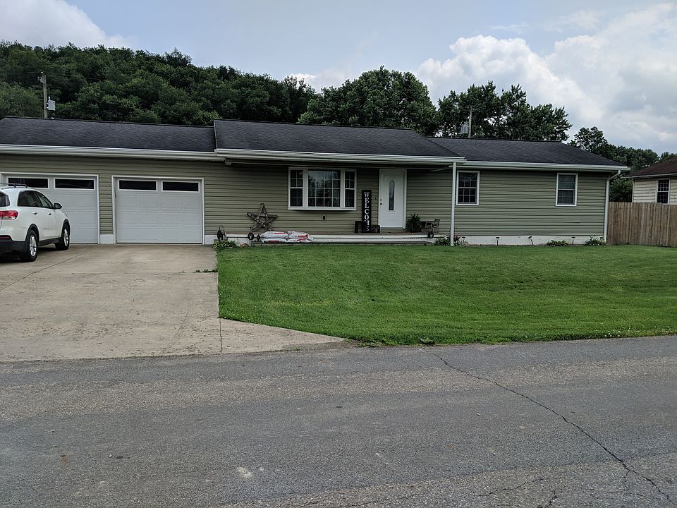 1st image of 66648 Eastgate Dr