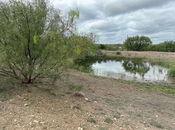 418 Holly Rd, Eagle Pass, TX 78852