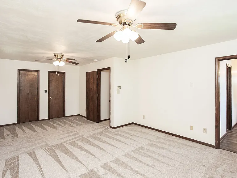 1513 Narbonne Ct — Photo 8