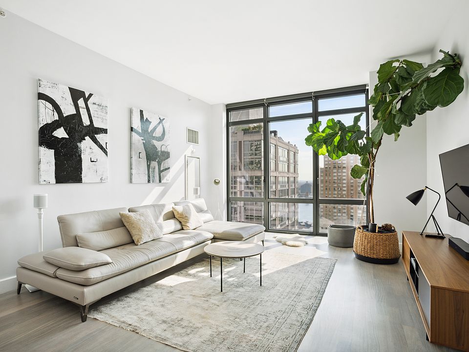 1st image of 333 E 91st St APT 28B