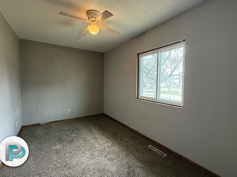 1108 S Federal Ave — Photo 17