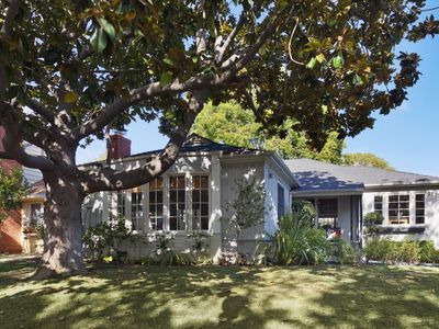 2212 Hillsboro Ave, Los Angeles, CA, 90034