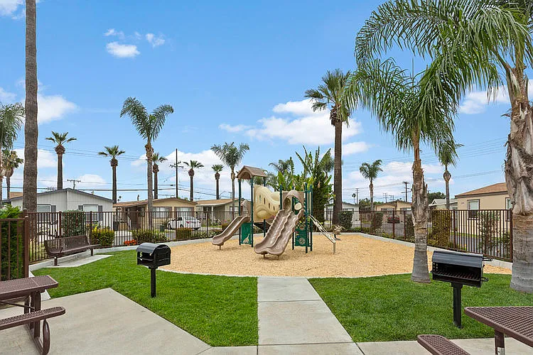 Palm Lodge Estates — Photo 70