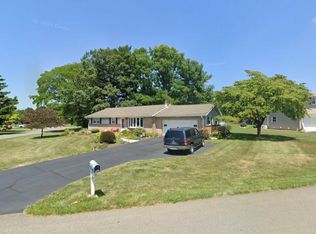 3605 Walt Whitman Ln, Bethlehem, PA 18017