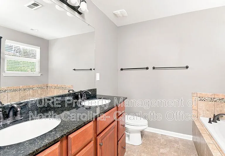 3007 Fallondale Rd — Photo 12