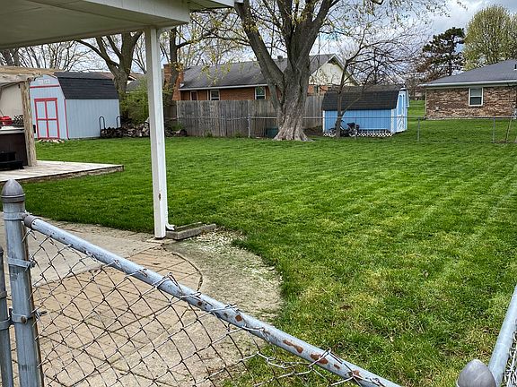 3rd image of 1079 Royalton Dr