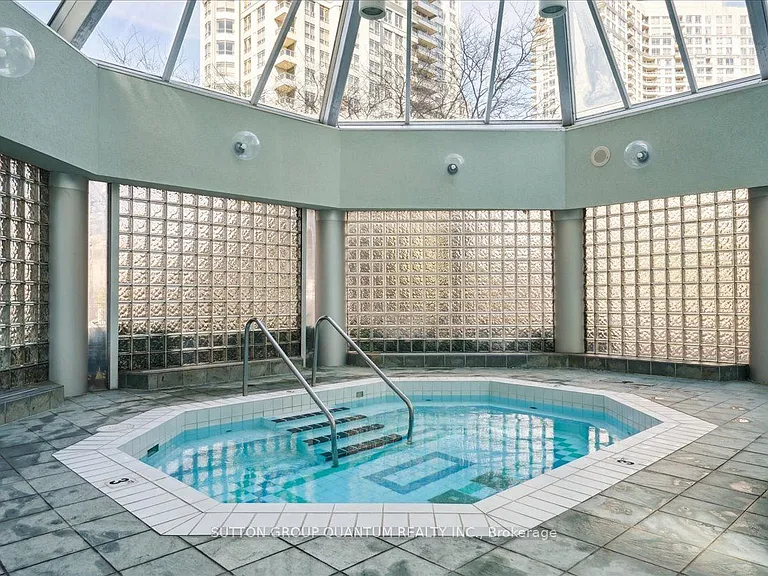 335 Webb Dr #Penthouse 106 — Photo 46