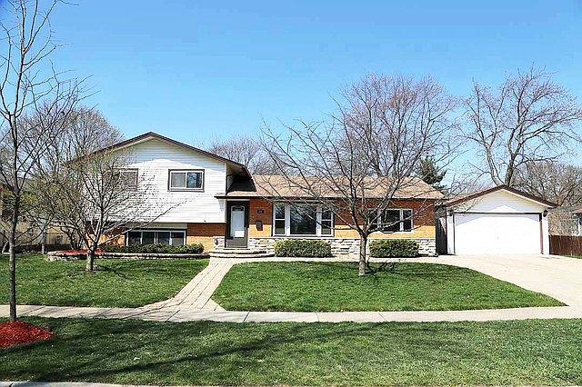 1st image of 246 Fleetwood Ln