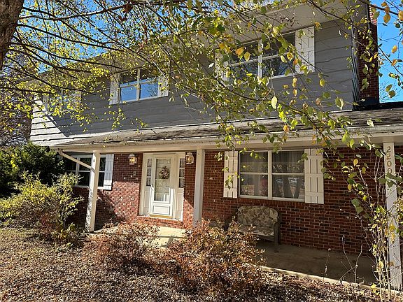 4th image of 2200 Trouville Pl