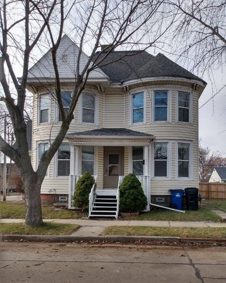 1300 Buchanan St, Racine, WI 53402 Zillow