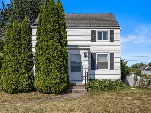 2nd image of 126 Leonard Post Dr