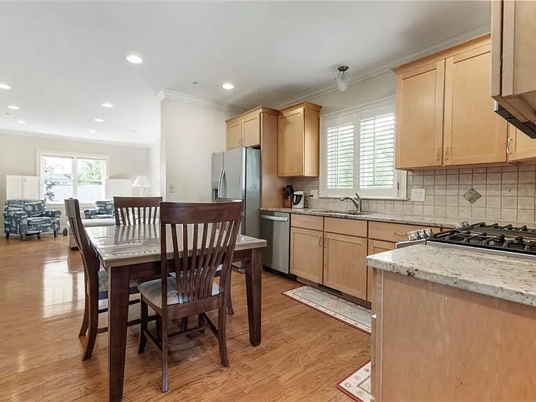 50 Clemence St #50 — Photo 4