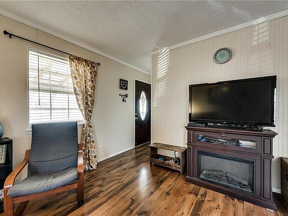3rd image of 4112 Cordell St