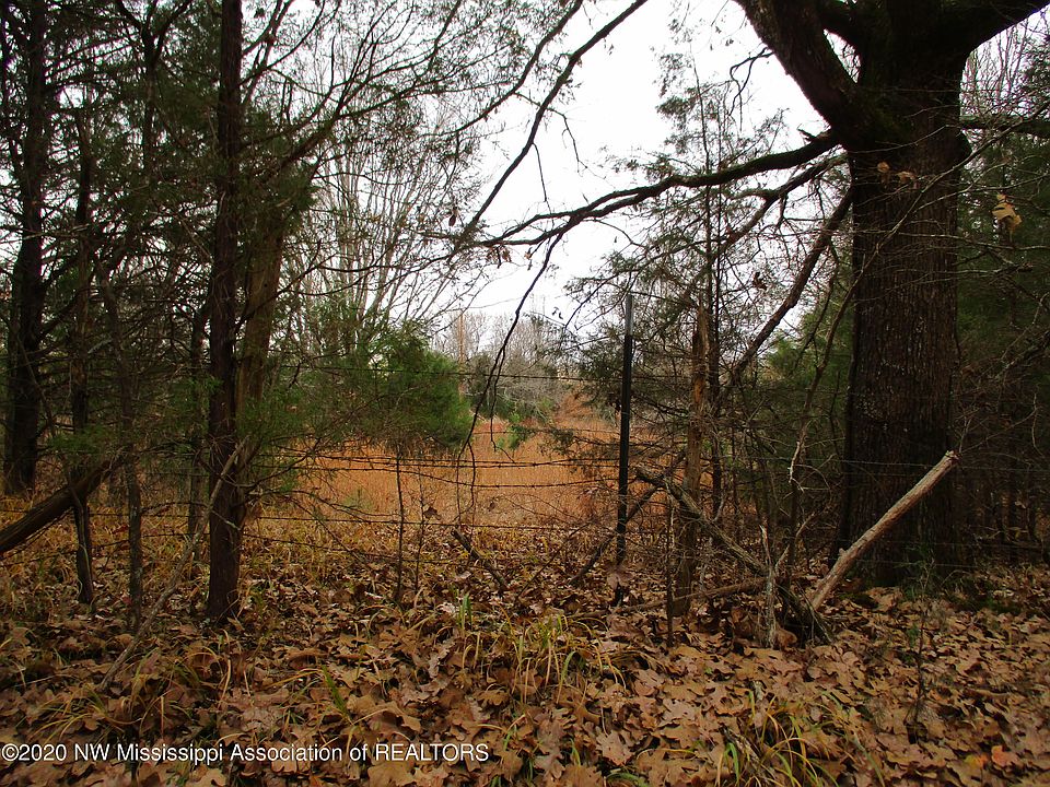 2nd image of Wall Hill Farms Rd