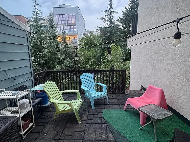 267 Eckford St #2 — Photo 4