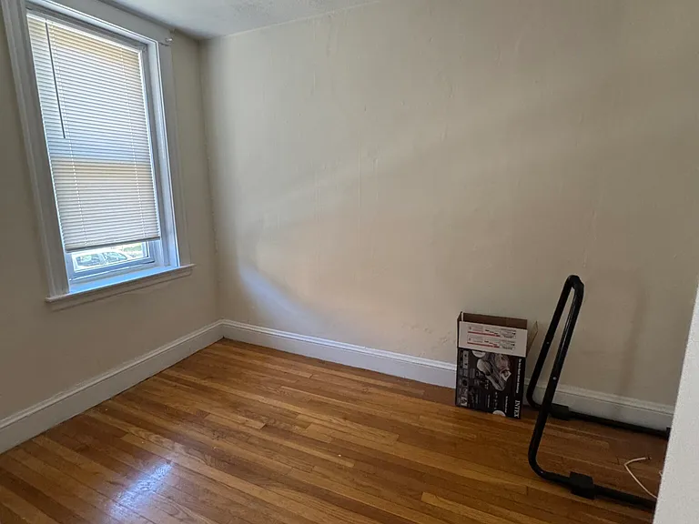 5 Barrows St #1 — Photo 7