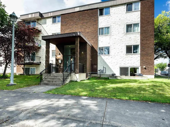 10740 105th St NW #202, Edmonton, AB T5H 2X2